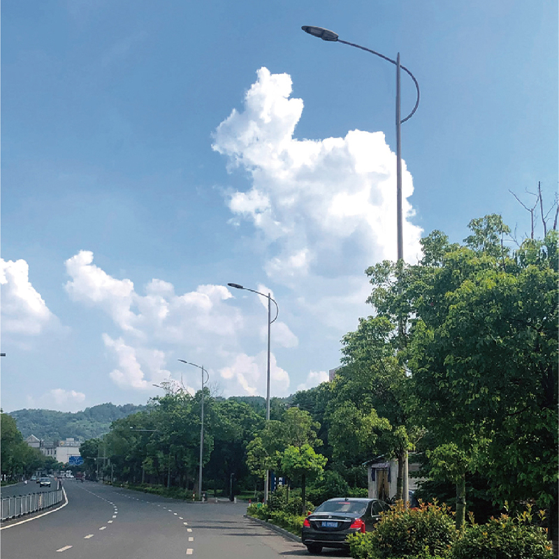 Poteau de chaussée conique en aluminium EFFIEL