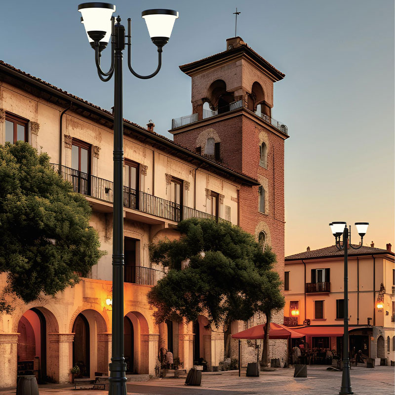 Poteau lumineux solaire à pulvérisation de poudre métallique GOZO