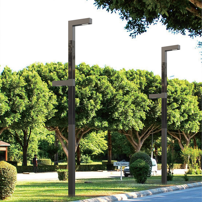 Poteau lumineux solaire à pulvérisation de poudre métallique en aluminium EMDEN